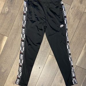 Nike men silky sweats pants